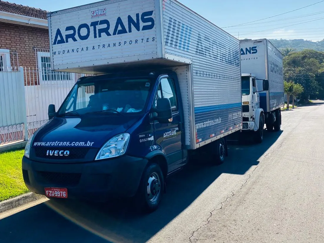 Frota Arotrans preparada para mudanças e transportes